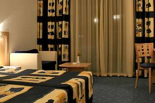 Отель Aqua Azur Hotel Святые Константин и Елена Двухместный номер с 2 отдельными кроватями и балконом-3